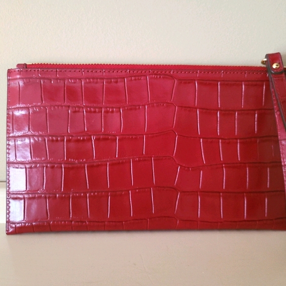 Michael Kors wristlet - Picture 3 of 6